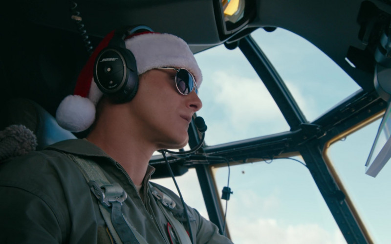 Bose Aviation Headset of Alexander Ludwig as Captain Andrew Jantz in Operation Christmas Drop (1)