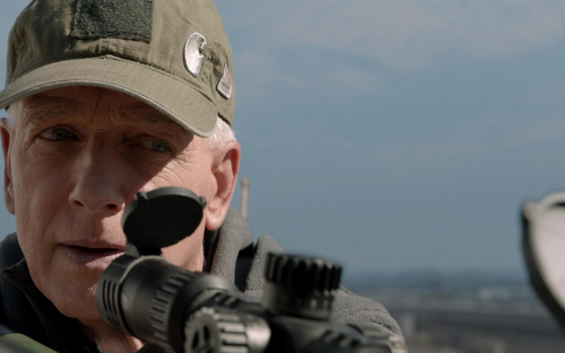 Carhartt Cap of Mark Harmon as Leroy Jethro Gibbs in NCIS S18E01 Sturgeon Season (2020)
