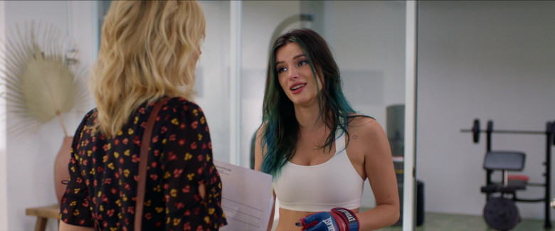 Everlast MMA Fight Gloves of Bella Thorne as Olivia in Chick Fight Movie (1)