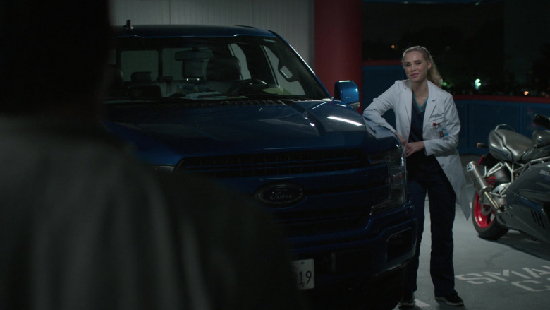 Ford F-150 Blue Pickup Truck in The Good Doctor S04E04 (2)