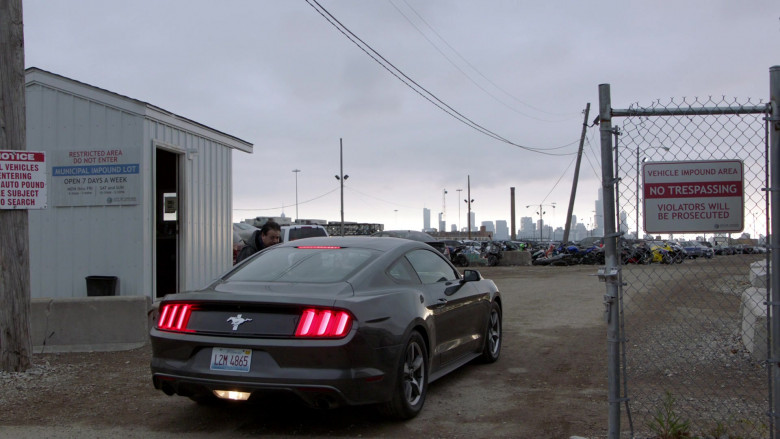 Ford Mustang Car of Taylor Kinney as Lieutenant Kelly Severide in Chicago Fire S09E02 TV Show (1)