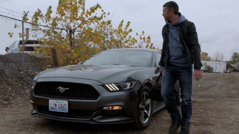 Ford Mustang Car of Taylor Kinney as Lieutenant Kelly Severide in Chicago Fire S09E02 TV Show (4)