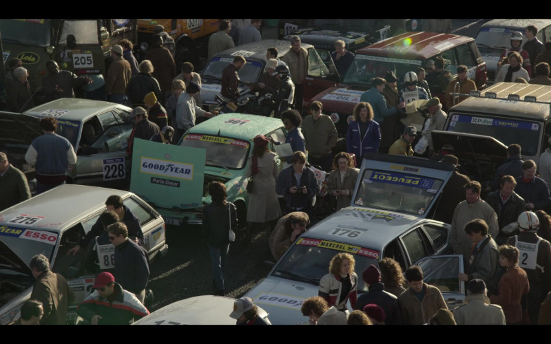 Goodyear and Esso in The Crown S04E04 "Favourites" (2020)