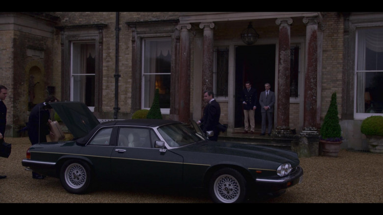 Jaguar XJ-SC Convertible Car in The Crown S04E09 TV Series (2)