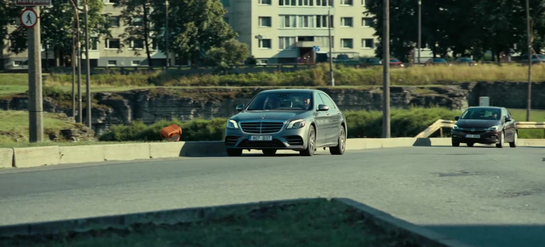Mercedes-Benz S-Class Car in Tenet (4)