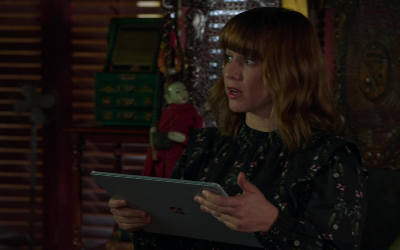 Microsoft Surface Tablet of Renée Felice Smith as Nell in NCIS Los Angeles S12E03 Angry Karen (2020)