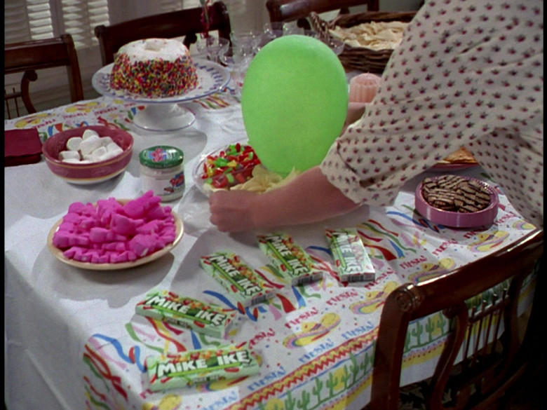 Mike and Ike Candies in Honey, We Shrunk Ourselves! (1997)