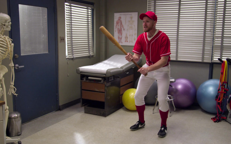Nike Baseball Black Shoes of Actor Broden Kelly in Aunty Donna's Big Ol' House of Fun S01E03 "Training for the 2000 Sydney 'lympic games" (2020)