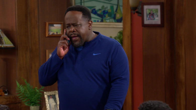 Nike Blue Long Sleeve Top Outfit of Cedric the Entertainer as Calvin in The Neighborhood S03E01 TV Show