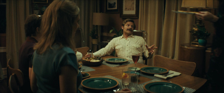 Schlitz Beer Enjoyed by Steve Zahn as Mike Bledsoe in Uncle Frank Movie (1)