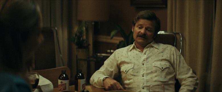 Schlitz Beer Enjoyed by Steve Zahn as Mike Bledsoe in Uncle Frank Movie (2)