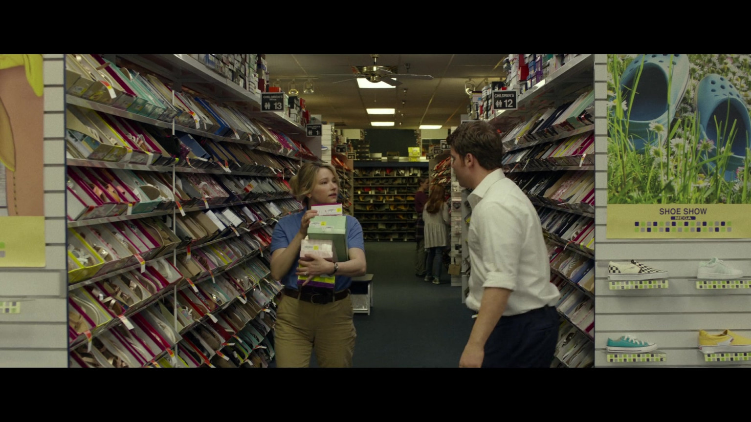 Shoe Show Mega Footwear Store In Hillbilly Elegy (2020)