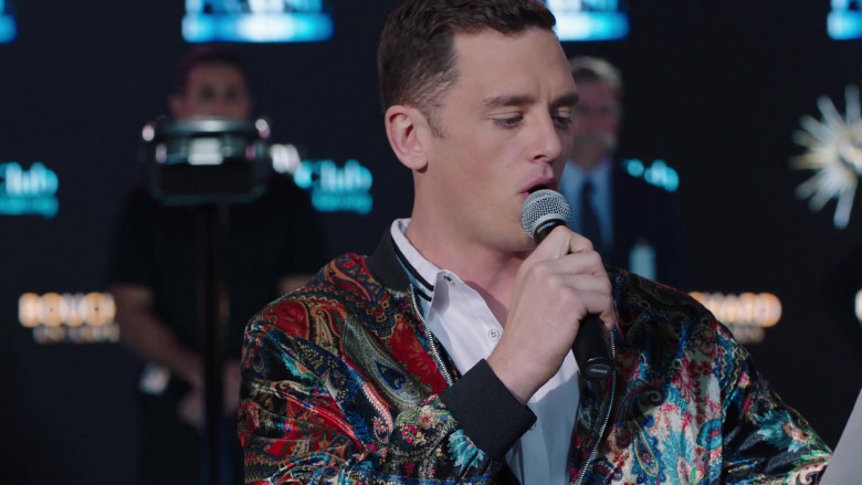 Shure Microphone in Filthy Rich S01E08 James 41 (2020)