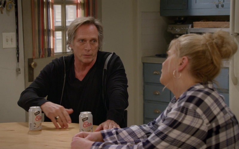 Signature SELECT Diet Cola of William Fichtner as Adam Janikowski in Mom S08E03 "Tang and a Safe Space for Everybody" (2020)