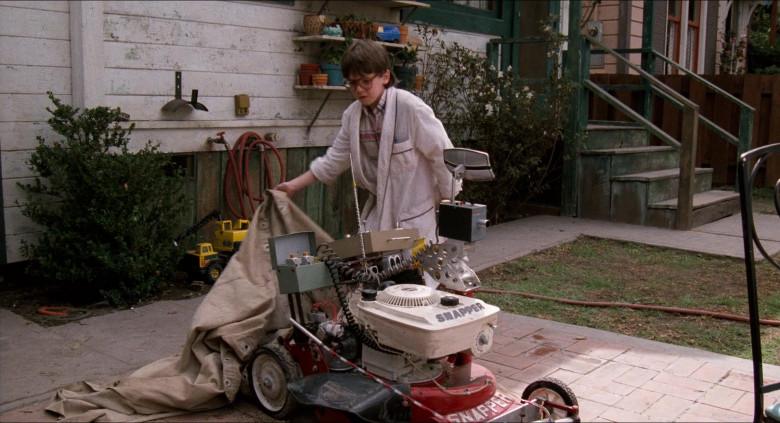 Snapper Mower Used by Robert Oliveri as Nick Szalinski in Honey, I Shrunk the Kids (3)