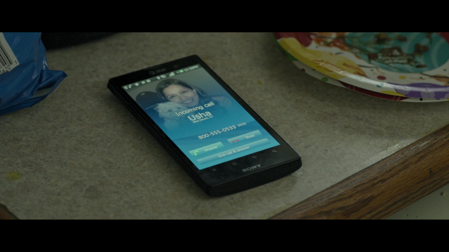 Sony at t mobile phone in hillbilly elegy 2020 
