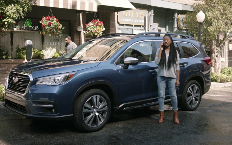 Subaru Ascent Blue Car of Maya Lynne Robinson as Michelle in The Unicorn S02E01 There’s Something About Whoever-She-Was (2020)