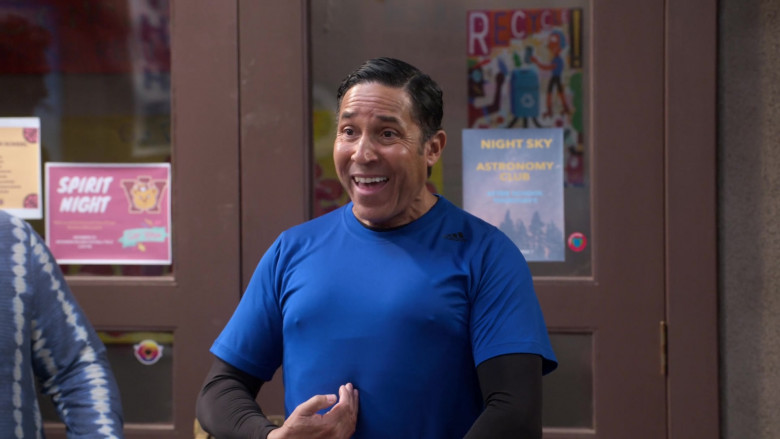 Adidas Blue T-Shirt of Oscar Nunez as Carlos in Mr. Iglesias S03E04 (1)