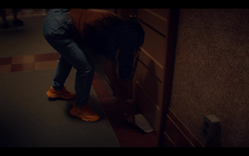 Adidas Ozweego Women’s Coral (Orange) Sneakers of Kylie Jefferson as Neveah Stroyer in Tiny Pretty Things S01E04