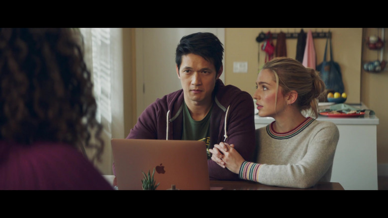 Apple MacBook Laptop of Harry Shum Jr. as Solomon ‘Sol' Chau in All My Life (3)