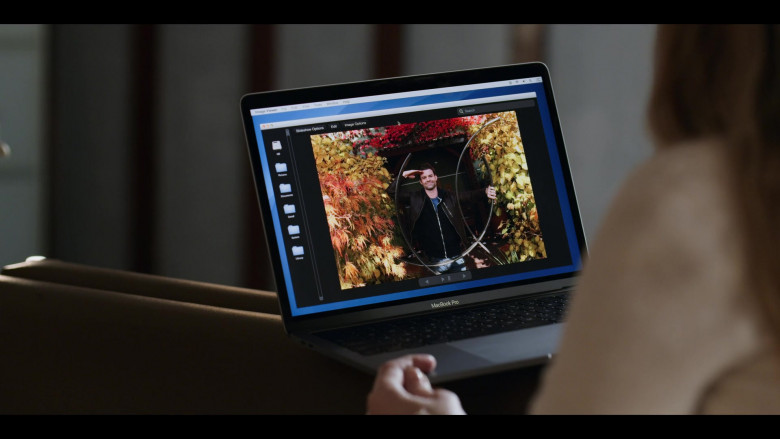 Apple MacBook Pro Laptop of Nike Jacket of Alexandra Breckenridge as Melinda ‘Mel' Monroe in Virgin River S02E05 (2)