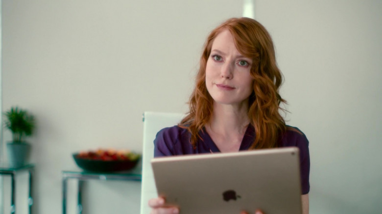 Apple iPad Tablet Held by Alicia Witt as Wren Cosgrove in Modern Persuasion (2020)