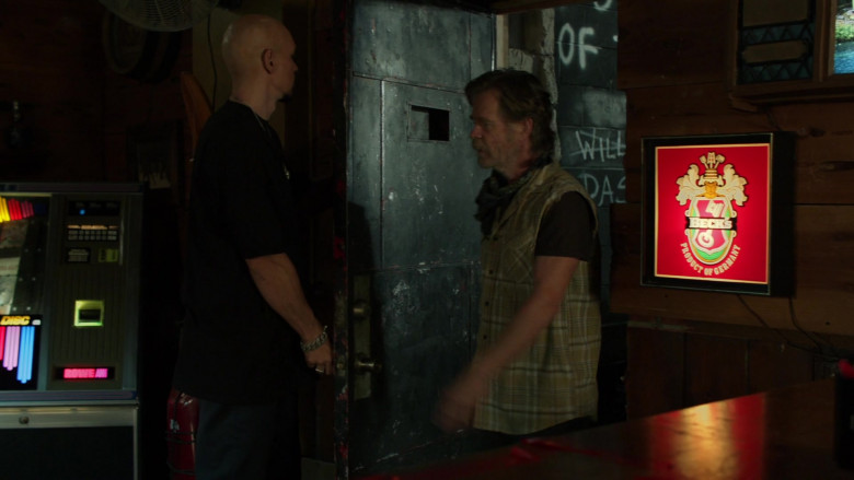 Beck's Beer Sign in Shameless S11E02 (3)