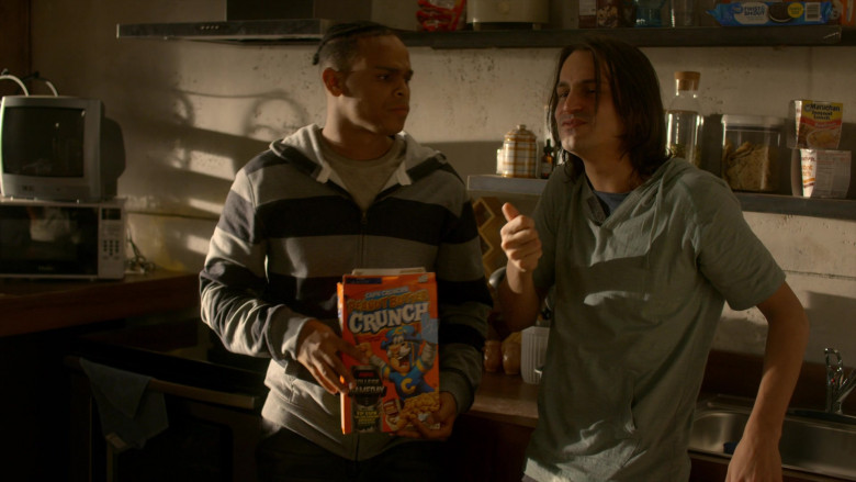 Cap'n Crunch Peanut Butter Crunch Breakfast Cereal in Cobra Kai S01E06 (2)