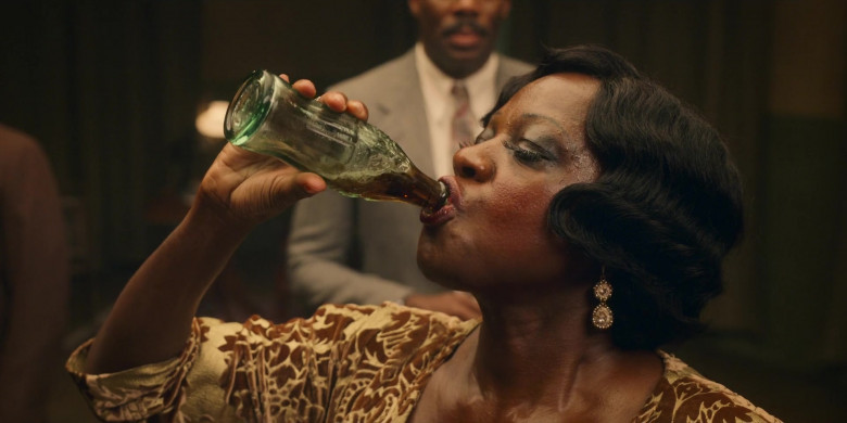Coca-Cola Soda Enjoyed by Viola Davis as Ma Rainey in Ma Rainey's Black Bottom (2)