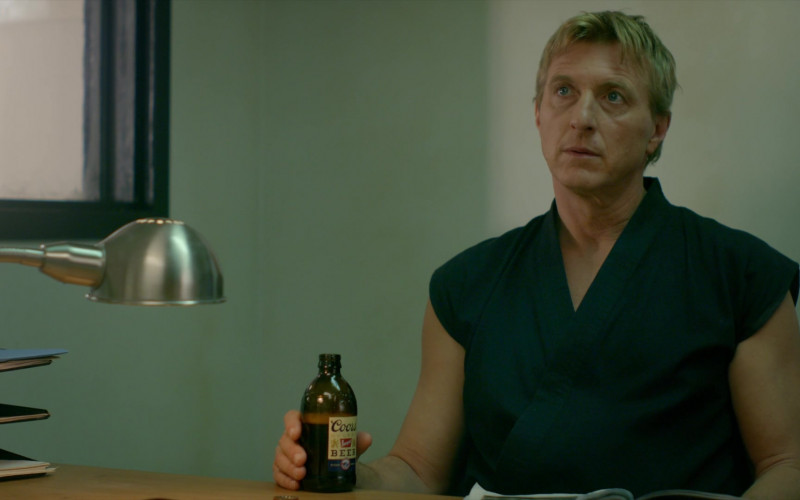 Coors Banquet Beer Enjoyed by William Zabka as Johnny Lawrence in Cobra Kai S01E07 All Valley (2)