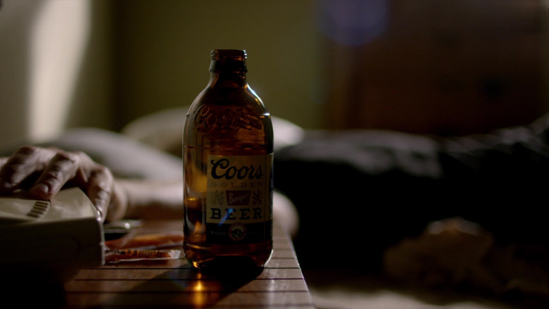 Coors Banquet Beer of William Zabka as Johnny Lawrence in Cobra Kai S01E01 (1)