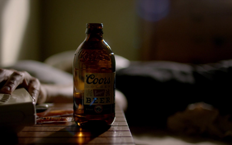 Coors Banquet Beer of William Zabka as Johnny Lawrence in Cobra Kai S01E01 (1)