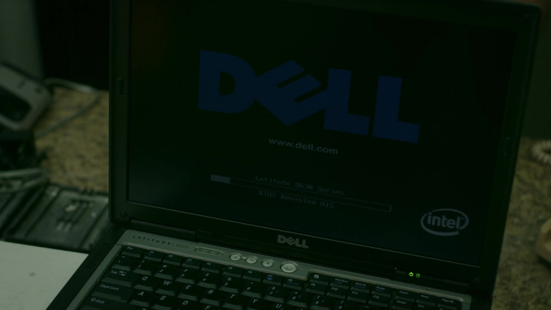 Dell Latitude D630 Laptop of William Zabka as Johnny Lawrence in Cobra Kai S02E03 (3)