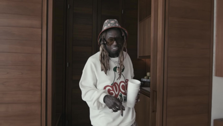Gucci Sweatshirt and Hat of Lil Wayne in Something Different (2020)