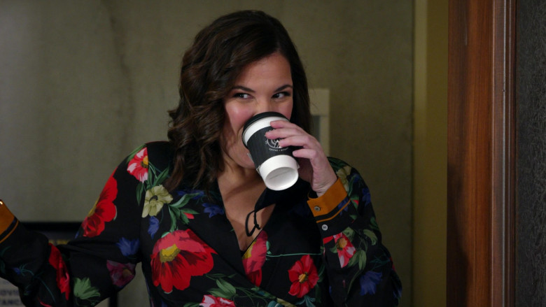 Hilltop Coffee Cup Held by Lindsay Mendez as Sara Castillo in All Rise S02E04 (3)
