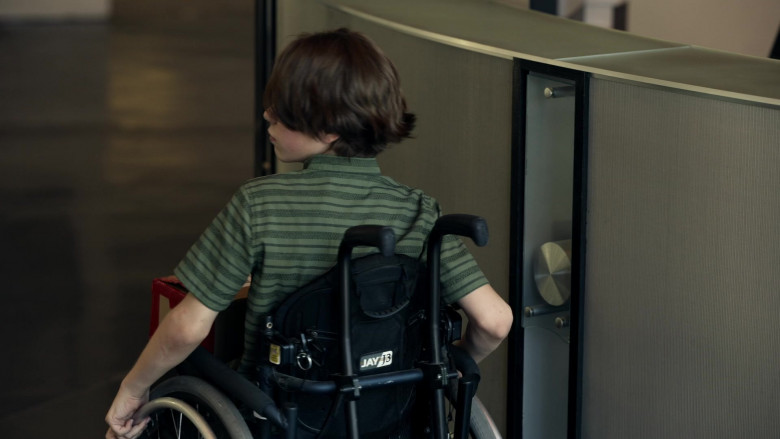 JAY J3 Wheelchair in S.W.A.T. S04E05 Fracture (2020)