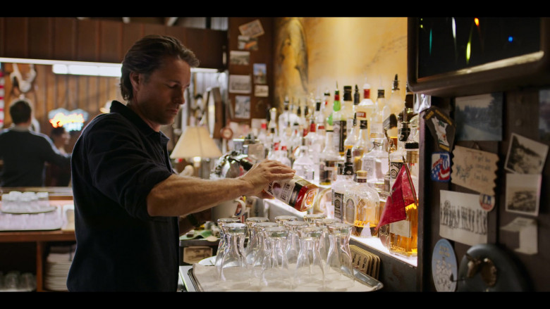Jim Beam Bourbon Bottle Held by Martin Henderson as Jack Sheridan in Virgin River S02E01