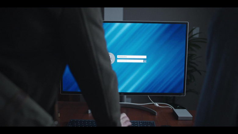 LG White Widescreen Monitor in The Flight Attendant Episode 5 (1)