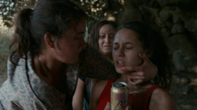 LaCroix Sparkling Water Can of Erana James as Toni Shalifoe in The Wilds S01E06 Day Twelve (3)