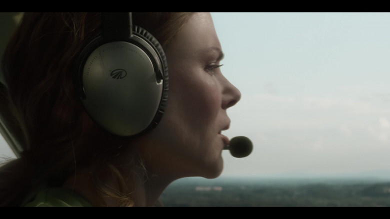 Lightspeed Aviation Headset of Nicole Kidman as Grace Fraser in The Undoing S01E06 TV Show (1)