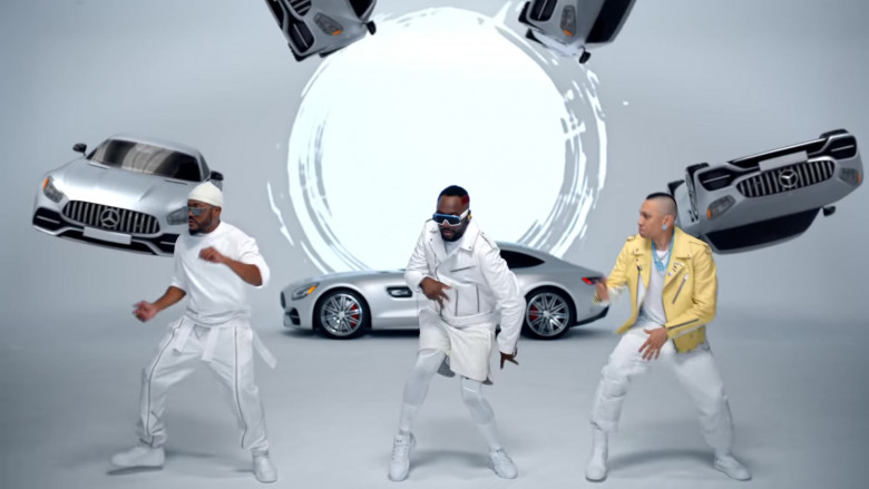 Mercedes-Benz GT-Class Cars in Girl Like Me by Black Eyed Peas (4)