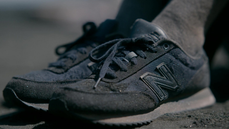 New Balance Women's Shoes of Helena Howard as Nora Reid in The Wilds S01E10 Day Twenty-Three (1)