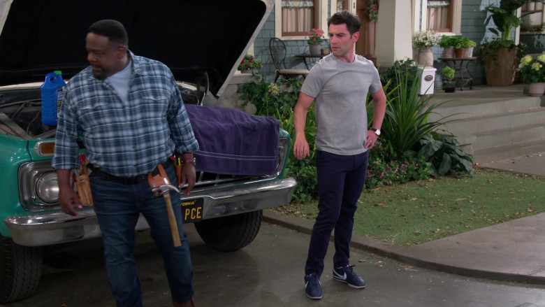 Nike Cortez Blue Sneakers of Max Greenfield as Dave in The Neighborhood S03E03 TV Show (3)