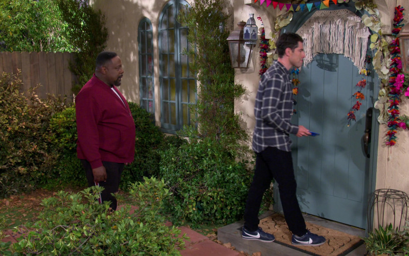 Nike Men's Cortez Sneakers (Blue) of Max Greenfield as Dave in The Neighborhood S03E04 (3)