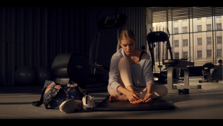 NordicTrack Exercise Equipment Used by Casimere Jollette as Bette Whitlaw in Tiny Pretty Things S01E01