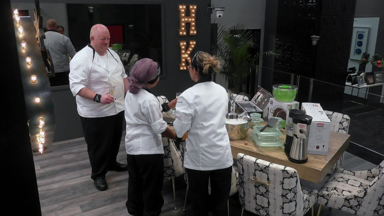 OXO Kitchen Utensils In Hell's Kitchen S19E15 (2020)