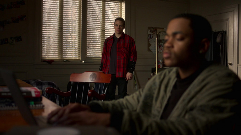 Off-White Plaid Shirt of Gianni Paolo as Brayden Weston in Power Book II Ghost S01E07 (2)