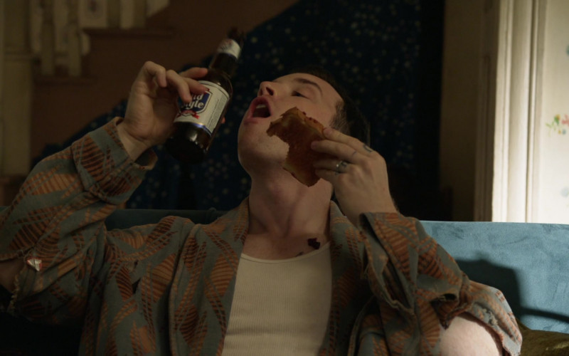 Old Style Beer of Noel Fisher as Mickey in Shameless S11E02 (1)