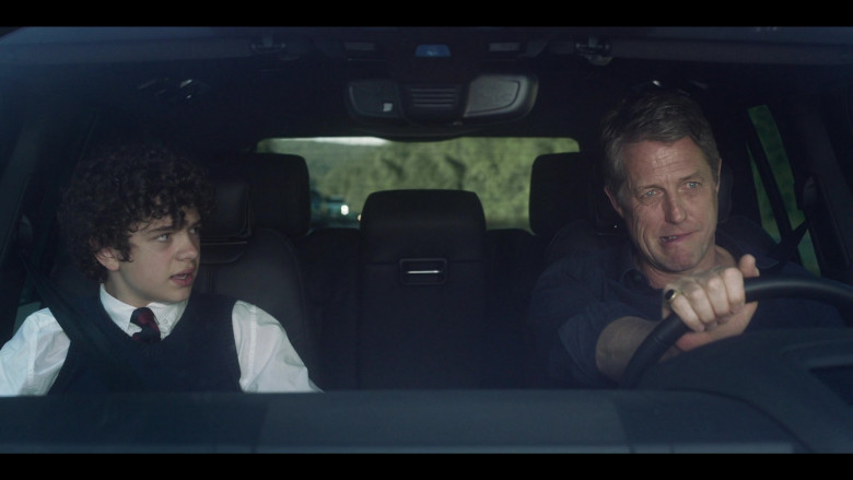 Range Rover Vogue Car of Hugh Grant as Jonathan Fraser in The Undoing S01E06 TV Show (3)