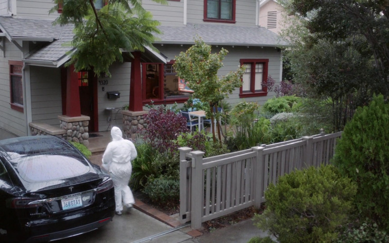 Tesla Car of Greg Germann as Dr. Thomas Koracick in Grey's Anatomy S17E04 You'll Never Walk Alone (2020)